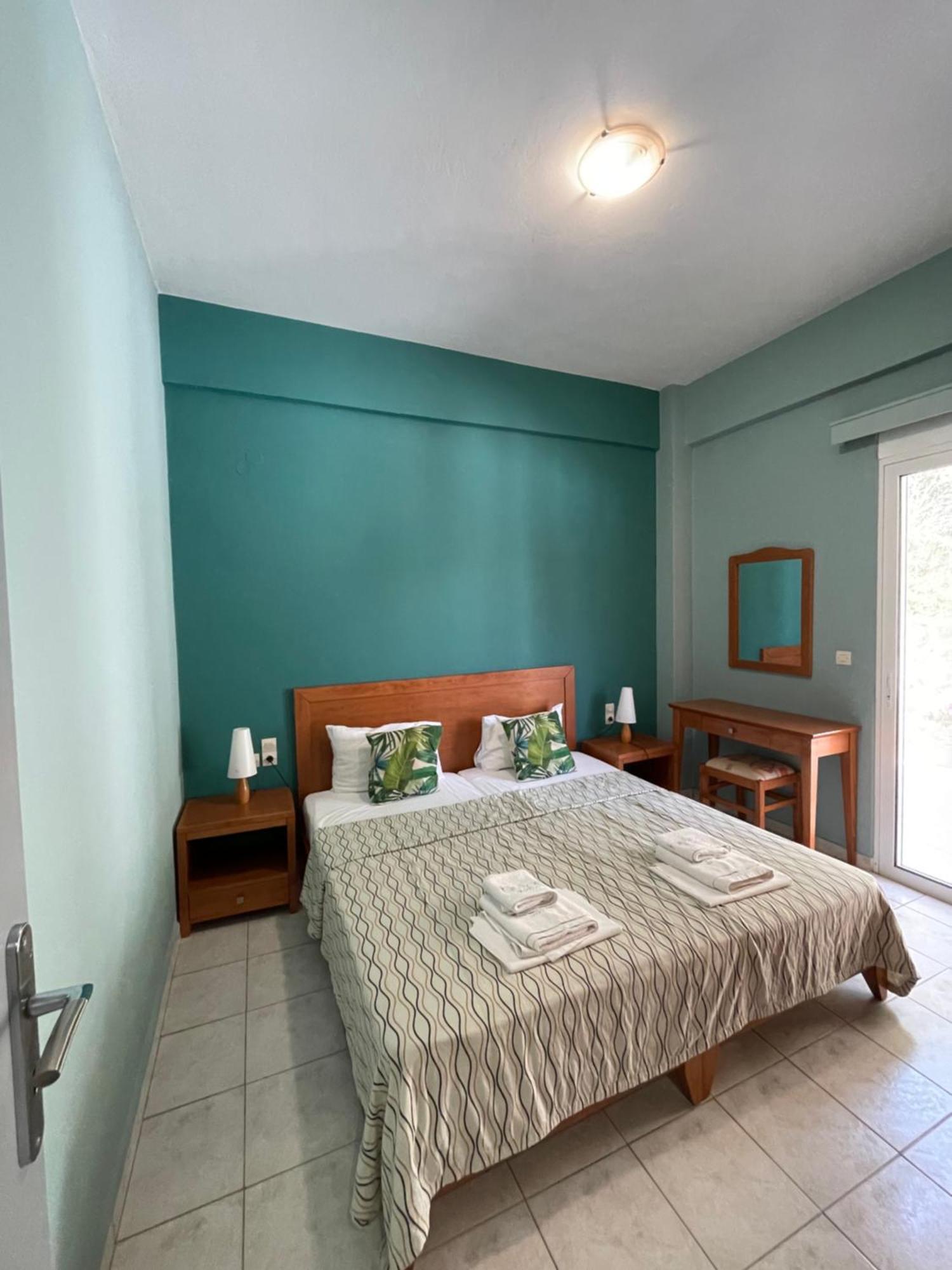 Helios Apartments Plakias Exterior photo